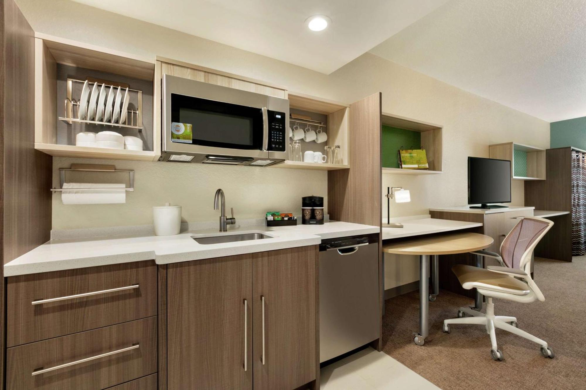 Home2 Suites By Hilton Brandon Tampa Exterior photo